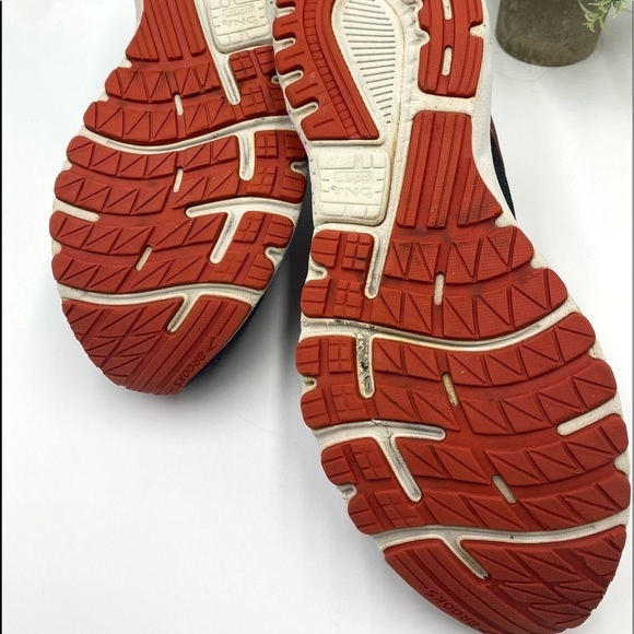 Brooks Adrenaline Gts 20 Mens Black Ebony Ketchup Size 12D pre owned - Picture 14 of 14